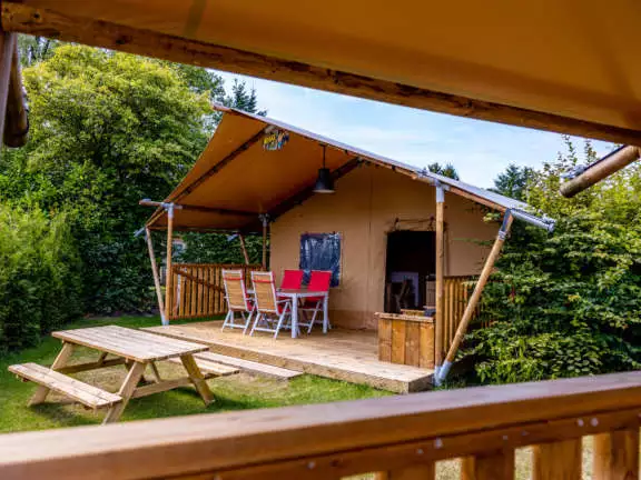Lodge 002