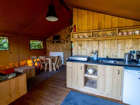 Lodge 005